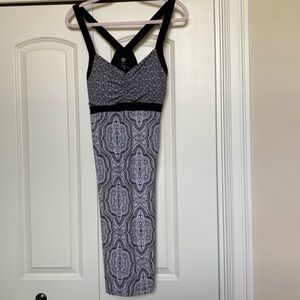 Dakini Activewear Dress Womens M Sport dress  Midi length activewear outdoors